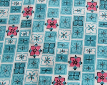 Tissu de coton vintage imprimé géométrique turquoise et rose - 35 de large par 4 yards