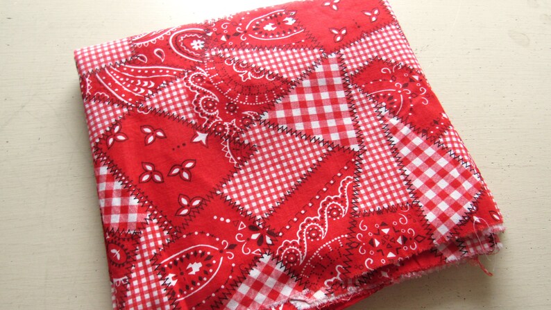 red bandana print vintage cotton fabric 43 wide by 2 yards image 3