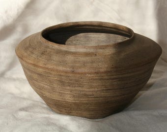 Jarrón de gres de arcilla salvaje