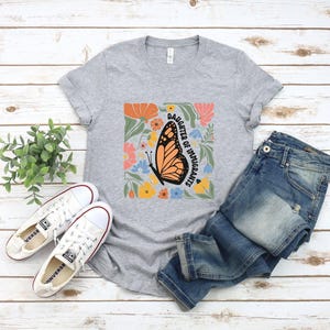 Camiseta del Movimiento de Resistencia, Camiseta de la Hija de Inmigrantes, Camiseta de Protesta Callejera, Camiseta de Resistencia Comunitaria, Camiseta de Protesta contra la Política Fronteriza de EE. UU. imagen 2