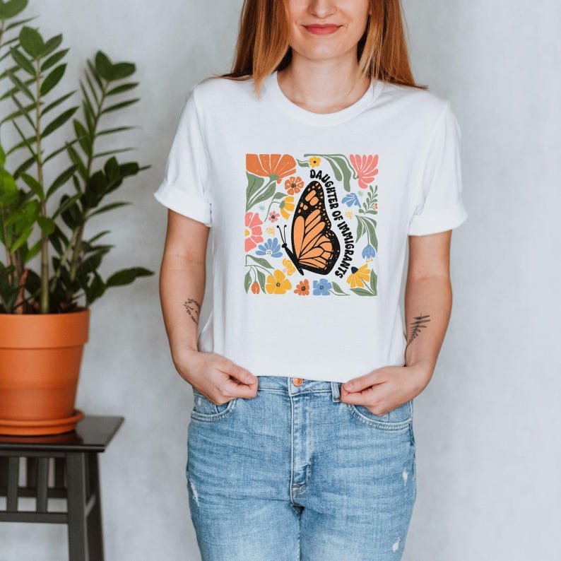Camiseta del Movimiento de Resistencia, Camiseta de la Hija de Inmigrantes, Camiseta de Protesta Callejera, Camiseta de Resistencia Comunitaria, Camiseta de Protesta contra la Política Fronteriza de EE. UU. imagen 5