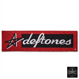 Parche bordado con el logo de Deftones