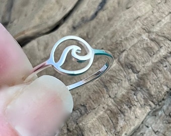 Round Wave Ring - Sterling Silver