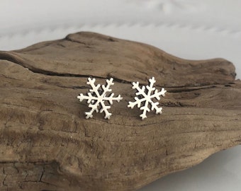 Snowflake Stud Earrings - Sterling Silver Snowflake Earrings - Snowflake Post Earrings - Stud Earrings - Gift for Her