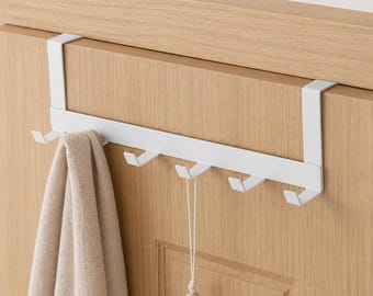 Ganchos para colgar sobre la puerta / 5 percheros resistentes / Colgador de abrigos, sombreros y toallas sin necesidad de taladrar / Organizador de baño y cocina / Ahorra espacio