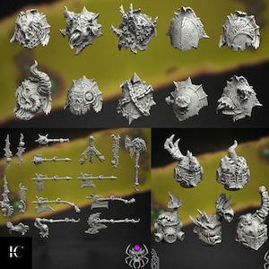 Può includere: Una collezione di componenti di gioco in miniatura grigi che include vari spallacci, armi da mischia dettagliate come asce e mazze, e diversi design di elmi distinti caratterizzati da punte, corna e motivi a teschio per giochi da tavolo.