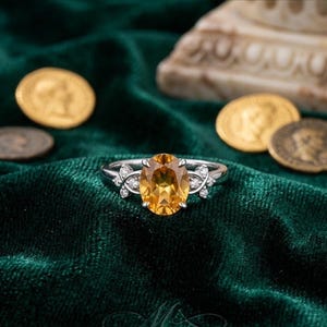 Elegant Oval Cut Yellow natural Citrine Floral Vintage Ring in Silver, Sparkling Statement Jewelry for Women, Anniversary Gift Ring