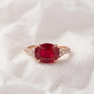 Elegant natural Ruby  Pink oval Cut Diamond Style Silver Ring for Women Vintage Luxury Sparkling Statement Gift for Special Occasions