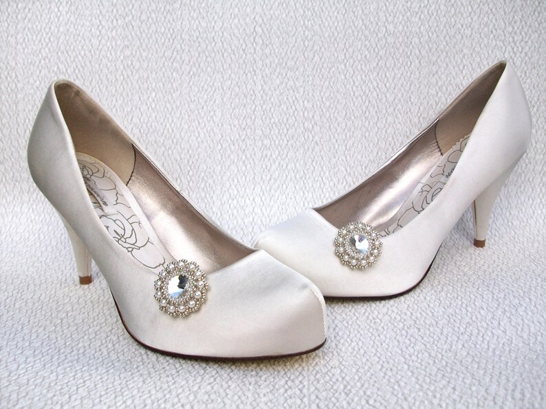 Shoe Clips Swarovski Crystal & Pearl Wedding Bridal Shoe Clips Etsy