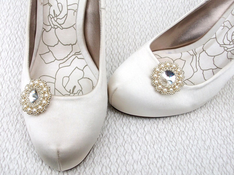 cream bridesmaid shoes