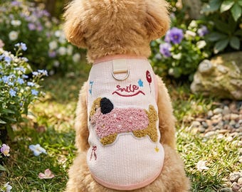 Rosa Hundegeschirr-Weste mit geschwungener „Smile“-Stickerei