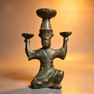 Ornamento in bronzo fatto a mano, lampada in bronzo della dinastia Han, figura inginocchiata, decorazione orientale, arte cinese antica