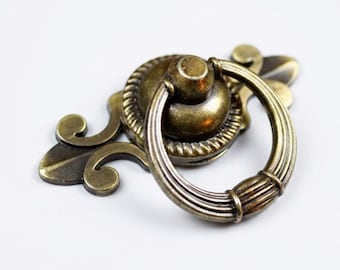 Vintage Brass Ring Pull – Antique Drawer Handle for Cabinet, Dresser & Furniture, Rustic Farmhouse Hardware