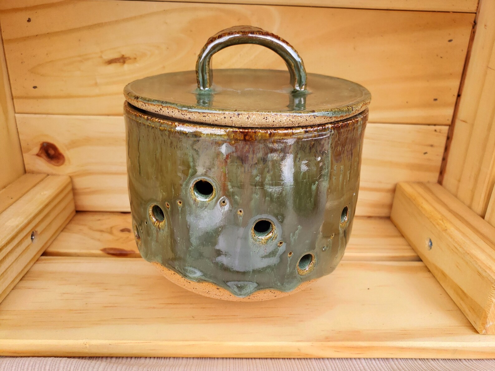 Garlic Keeper/garlic Holder/pottery Ceramic Garlic Holder/stoneware Storage/lidded Jar Etsy