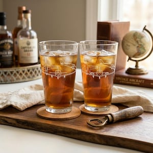 Copa de cóctel Piper Comanche / Regalo para pilotos / Vasos mezcladores de aviación / Bar de hangar