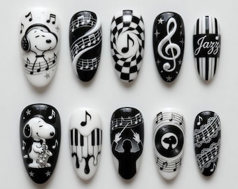 Handmade Snoopy Jazz Press On Nails 3D Music Note Nails Cute Saxophone Snoopy Nails Piano Vinyl Record Glue On Nails Black White Luxury Gift