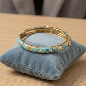 Bracelet jonc émaillé turquoise et doré | Jonc thaïlandais | Bracelet rigide fleuri acier inoxydable | Cadeau femme élégant