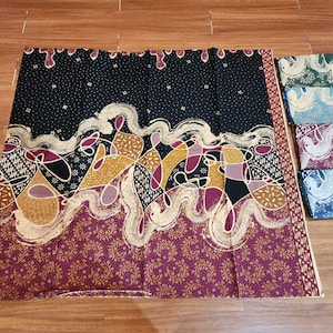 Indonesiskt handtryckt batikbomullstyg, modernt abstrakt mönster, etnisk sarongkjol, lungi, klädsömnad, möbelklädsel