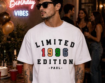 30. Geburtstag Shirt personalisiert, Limited Edition 1996, T-Shirt mit Name, Jahrgang 1996, Geschenk zum 30. Geburtstag Herren