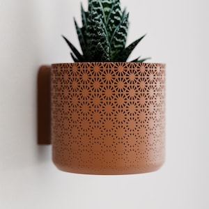 Succulent Wall Pot with Fading Kumiko Pattern | Removable Drip Tray