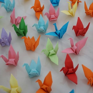 100 Stück Origami Papier Bunte Gefaltet Kraniche-Hochzeitsdekor Lieferungen-Party Dekor Zubehör- Party Decor