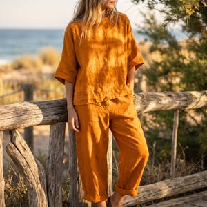 Ensemble de détente 2 pièces en coton et lin pour femme, haut à manches courtes et pantalon large court | Tenues estivales décontractées pour la station balnéaire