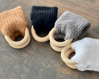 Modern Farmhouse Knitted Towel Holder, Acrylic Yarn, Wooden Rings