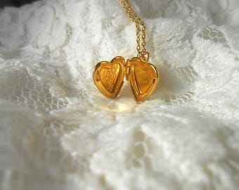 14KT Yellow Gold Floral Heart Locket Pendant Necklace – LSJ