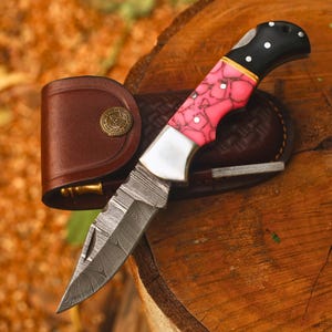 Handmade Damascus Folding Knife Pink Turquoise Buffalo Horn Handle | Custom Pocket Knife with Leather Sheath