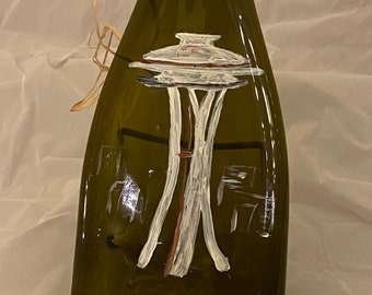 Hand Painted Space Needle Glass Wine Bottle Cheese Tray/Platter