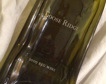 Brown Goose Ridge wine bottle cheese appetizer/snack serving dish tray