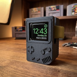 Retro Game Boy Style Apple Watch Charging Stand, 3D Printed Handheld Console Watch Dock, Gamer Desk Accessory, Nostalgic Nightstand Holder