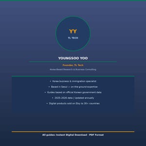 Peut inclure: Publicit&eacute; pour un produit num&eacute;rique sur fond bleu fonc&eacute;. Un cercle vert en haut affiche "YY" et "TL TECH". Le texte comprend "YOUNGSOO YOO, Fondateur, TL Tech" et des puces sur les affaires et l'immigration cor&eacute;ennes.