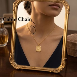 18K massief gouden rechthoek eerste ketting, Moederdagcadeau, aangepast moedercadeau, gehamerde briefhanger, eerste Moederdag, cadeau oma