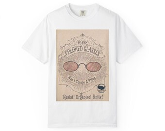 Roze T-shirt met glazen | Weerstaan Organiseren Verenigen