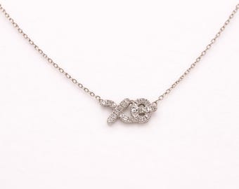 XO Pendant in 14K and Natural Diamonds