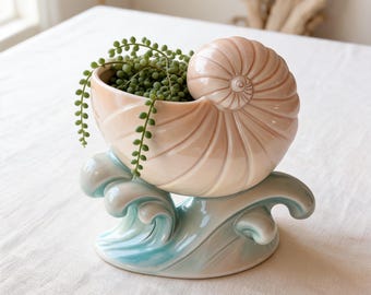Maceta para suculentas con forma de concha de nautilus (archivo STL) / Maceta con base de olas costeras (impresión 3D)