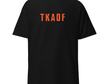 Camiseta clásica unisex TKAOF color naranja rugoso sobre negro.