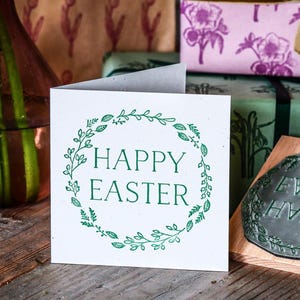 Sello de goma "Corona de Capullos de Pascua" para tarjetas de felicitación, manualidades y tarjetas ecológicas de English Company