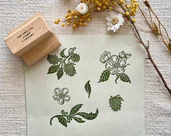 Hedgerow Bramble Rubber Stamp Set: Artistic Flower & Wildlife Designs for Creative Crafting