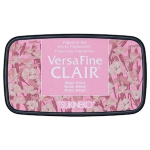 Tampone d'inchiostro VersaFine Clair Baby Pink: inchiostro ecologico ad asciugatura rapida e di alta qualità per timbri dai dettagli precisi