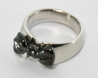 bowtie ring