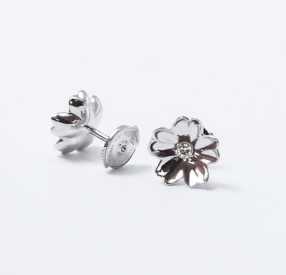 boucle d'oreille fleur de cerisier or blanc sakura 18k gold earrings