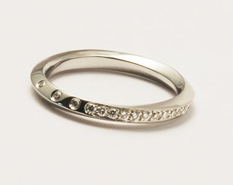 streamline 18 k wedding ring