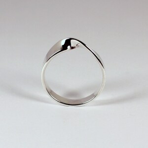 Sterling Silver Mobius Twist Ring, 4mm Wide, Made to Order image 3