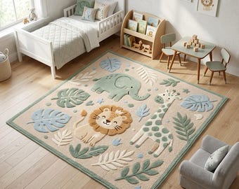 Tapis en laine tufté à la main, motif animaux de safari : lion, éléphant, girafe, beige, idéal pour une chambre d'enfant ou une salle de jeux.