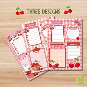 Puede incluir: Tres diseños de papelería rosa y blanca con temática de cerezas. La papelería incluye listas de tareas, notas y páginas de recordatorios. El texto "THREE DESIGNS" está en la parte superior. La papelería tiene un diseño lindo y juguetón con ilustraciones de cerezas.