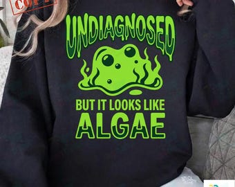 Zabawne glony PNG, niezdiagnozowane, ale wyglądające jak glony, koszulka graficzna, projekt koszulki dla nauczycieli biologii i fanów humoru, zielony szlam, sarkastyczna nauka