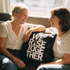 Wir steigen zusammen Phoenix Throw-Kissen | Inspirierende Achtsamkeit Wohnkultur
