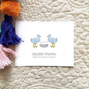 Strauß Zwillinge Baby Dankeskarten. Kundenspezifische Zwillings-Babyparty-Dankesschön-Karten. Zwillings Baby Dankeschön. Personalisiert. Eier im Nest. (10er Set)